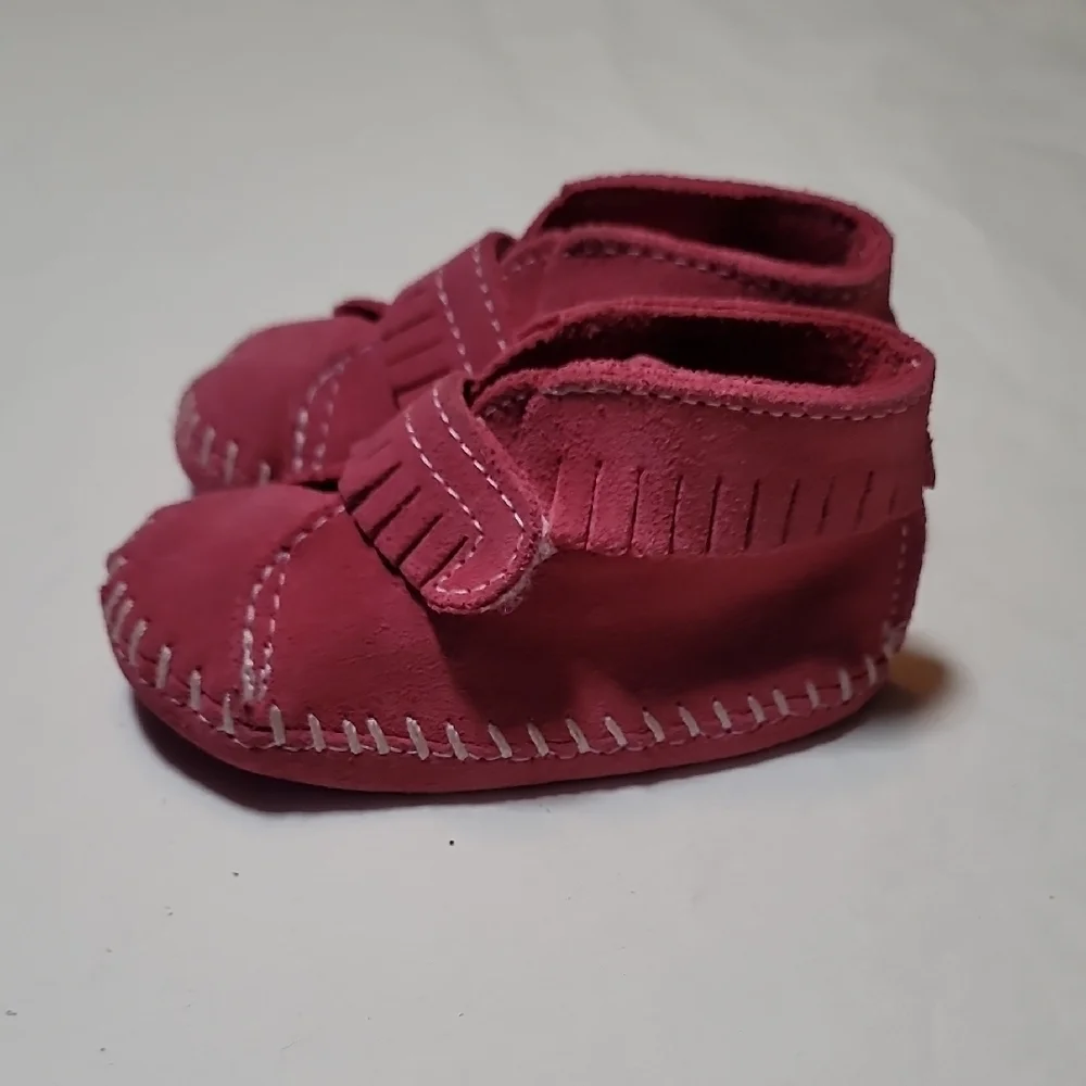 Minnetonka Pink Fringe Moccasins Soft Suede